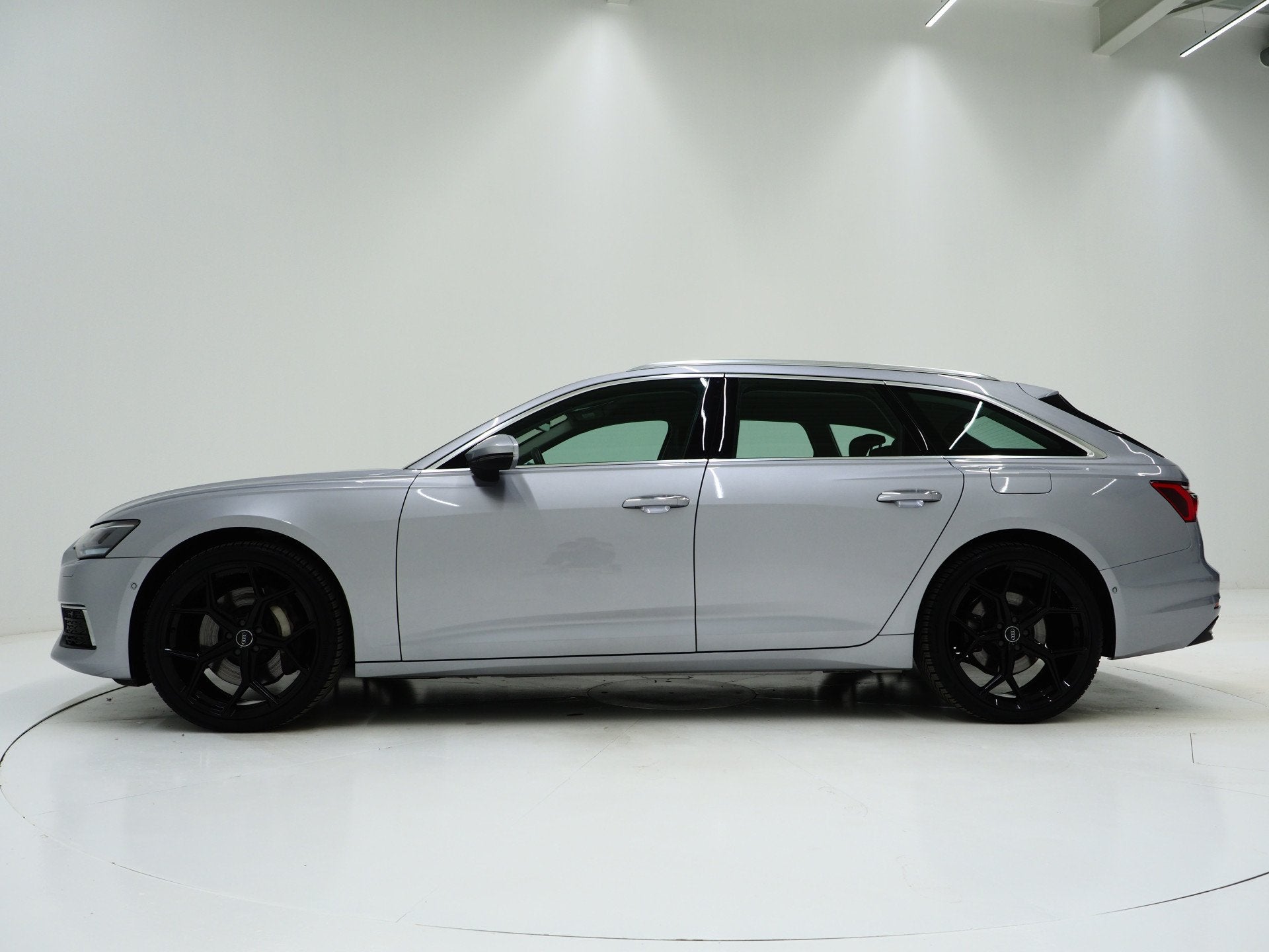 Audi A6 Avant 50 TFSI e quattro | Trekhaak | Adaptive Cruise, Auto's, Audi, Automaat, Gebruikt, Zwart, 4 cilinders