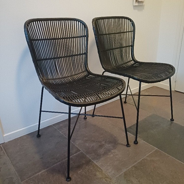 2 zgan rotan stoelen, Huis en Inrichting, Stoelen, Ophalen, Twee, Zwart, Zo goed als nieuw