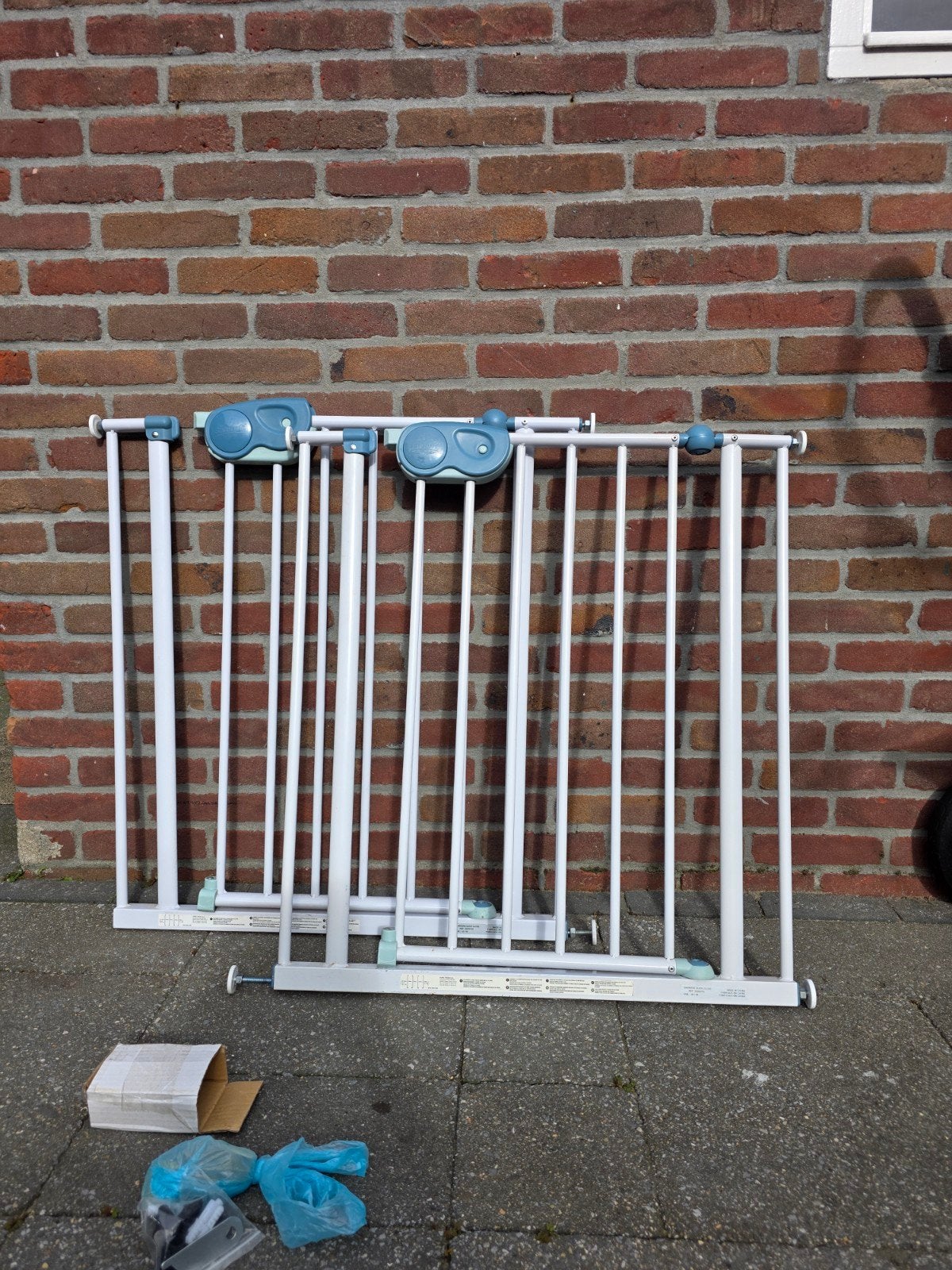 2 Safety 1st traphekje 75-90cm breed (compleet), Ophalen, Gebruikt, Klemhekje, Metaal of IJzer
