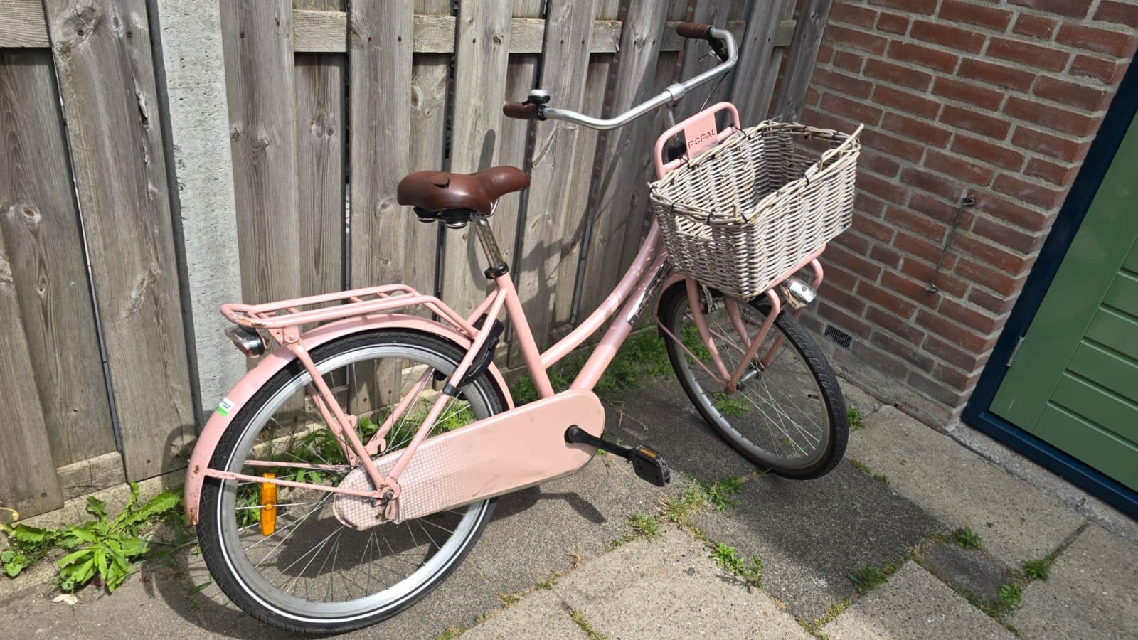 Roze Popal fiets 24 inch met mand, meisjes fiets, Ophalen