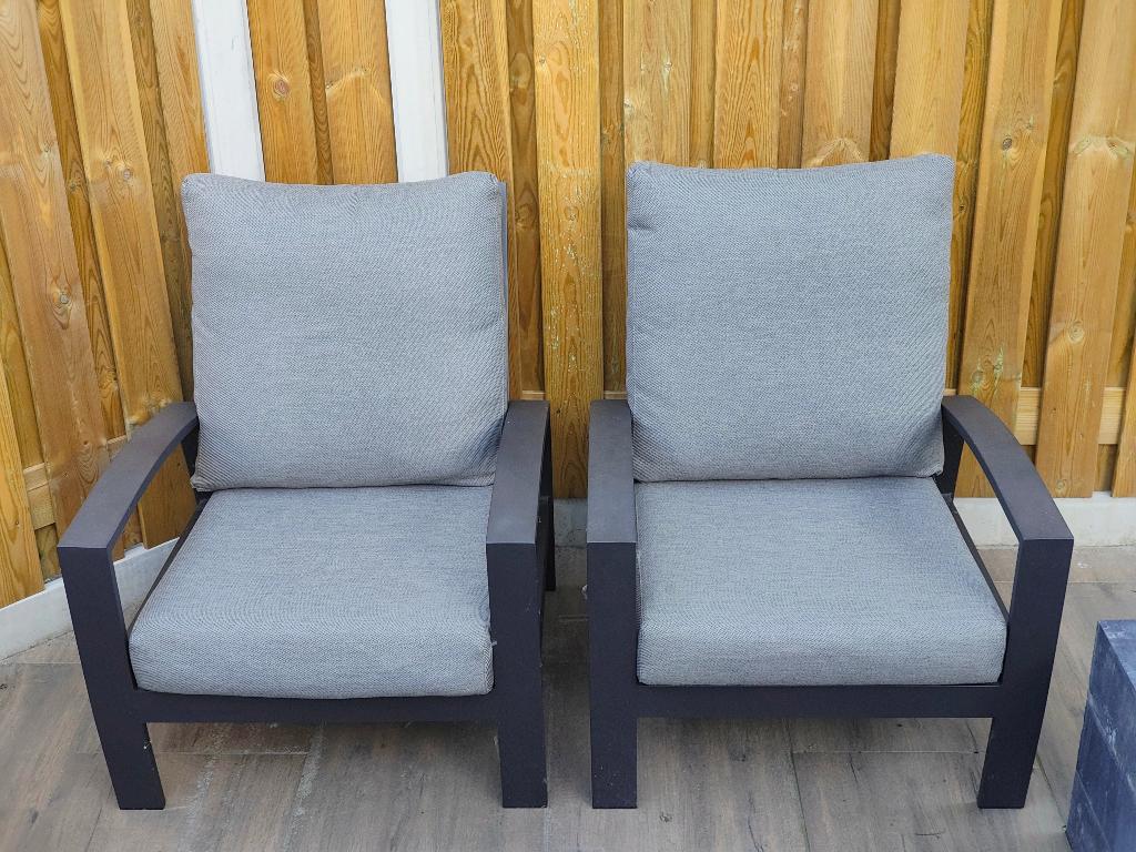 Luxe tuinset van Tierra Outdoor met bank, stoelen en tafel, Ophalen, 5 zitplaatsen, Aluminium, Zo goed als nieuw