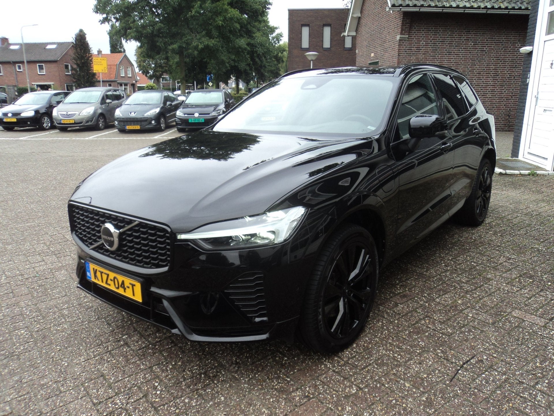 Volvo XC60 2.0 T8 Plug-in hybrid AWD Inscription, Automaat, Euro 6, 4 cilinders, 1969 cc