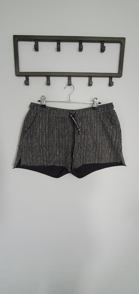 Nieuwe korte broek 10 days zwart/wit  maat 40, Kleding | Dames, Broeken en Pantalons, Maat 38/40 (M), Kort, Zwart, 10days