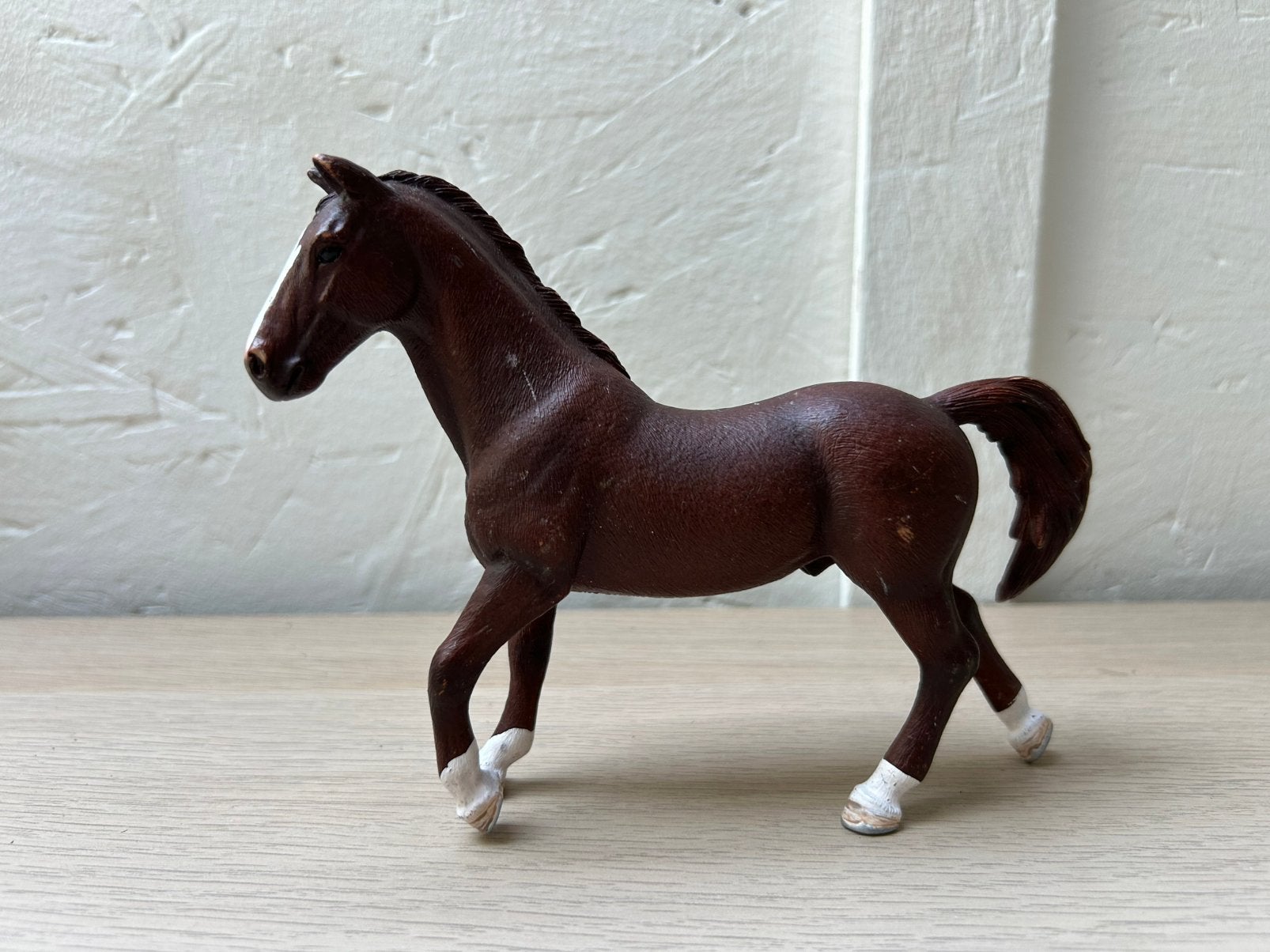 Schleich exclusieve trakehner, Verzamelen, Ophalen of Verzenden, Zo goed als nieuw, Paard, Beeldje of Figuurtje