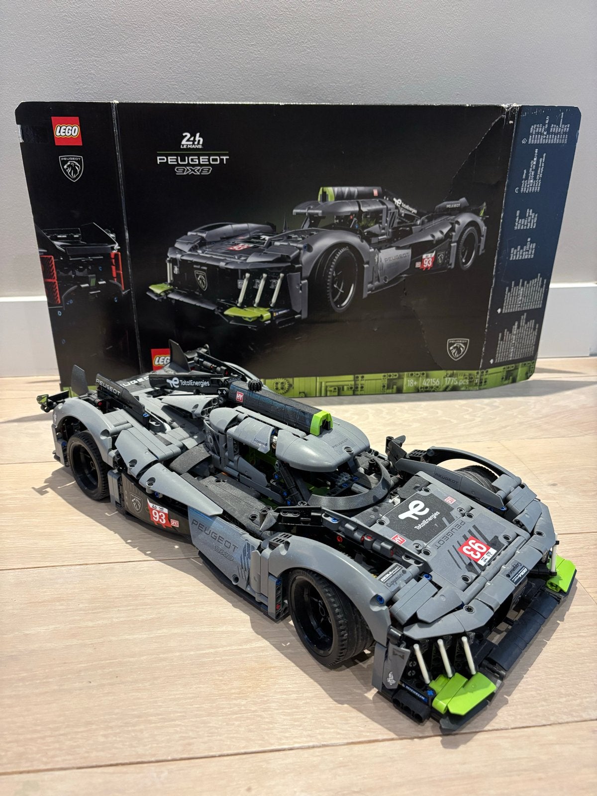 LEGO Technic Peugeot 9X8 24H Le Mans Hybrid Hypercar, Ophalen of Verzenden, Zo goed als nieuw, Overige merken