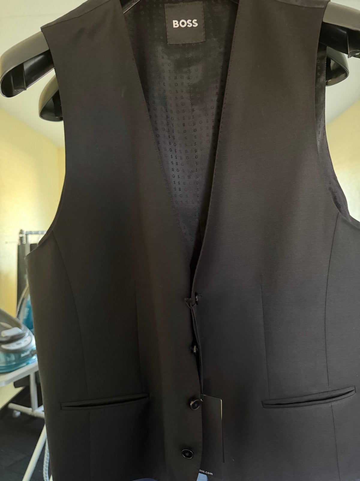 Nieuw Hugo Boss Gilet - Slim Fit - Maat 54, Kleding | Heren, Ophalen of Verzenden, Nieuw, Maat 52/54 (L), Zwart
