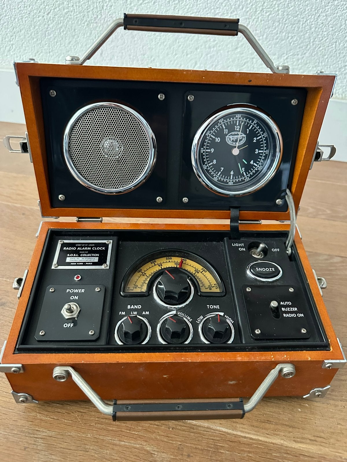 Vintage Radio Alarm Clock S.O.S.L. Collection - Houten Koffe, Ophalen, Zo goed als nieuw, Radio