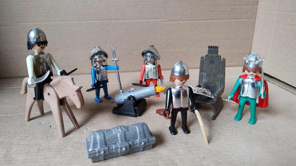 Playmobil setje Ridderwereld 5 poppetjes, paard en kanon, Ophalen of Verzenden, Gebruikt, Losse onderdelen