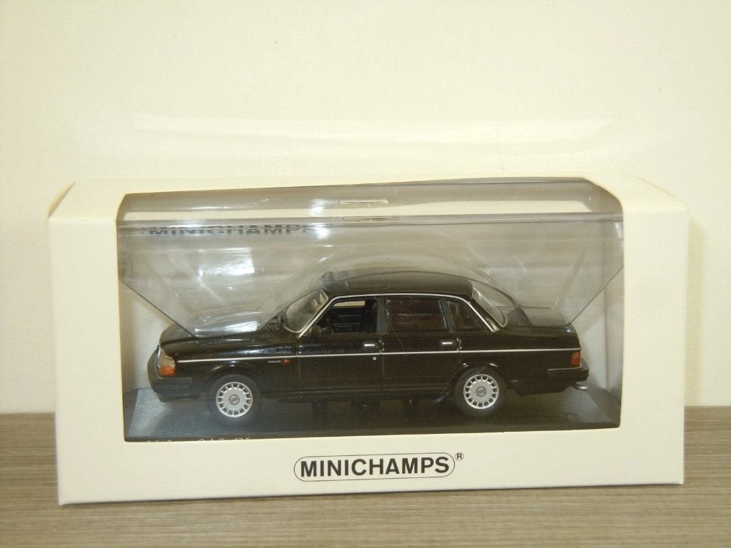 Minichamps Volvo 240 GL Zwart - Limited Edition, Hobby en Vrije tijd, Modelauto's | 1:43, Minichamps, Auto, Verzenden, Aachen, Duitsland