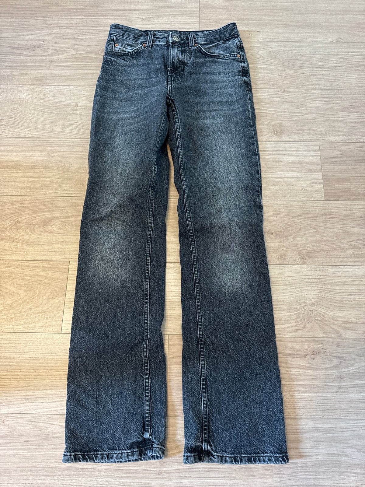 Stradivarius D98 Jeans Zwart maat 34, Ophalen, Nieuw, Zwart, W27 (confectie 34) of kleiner