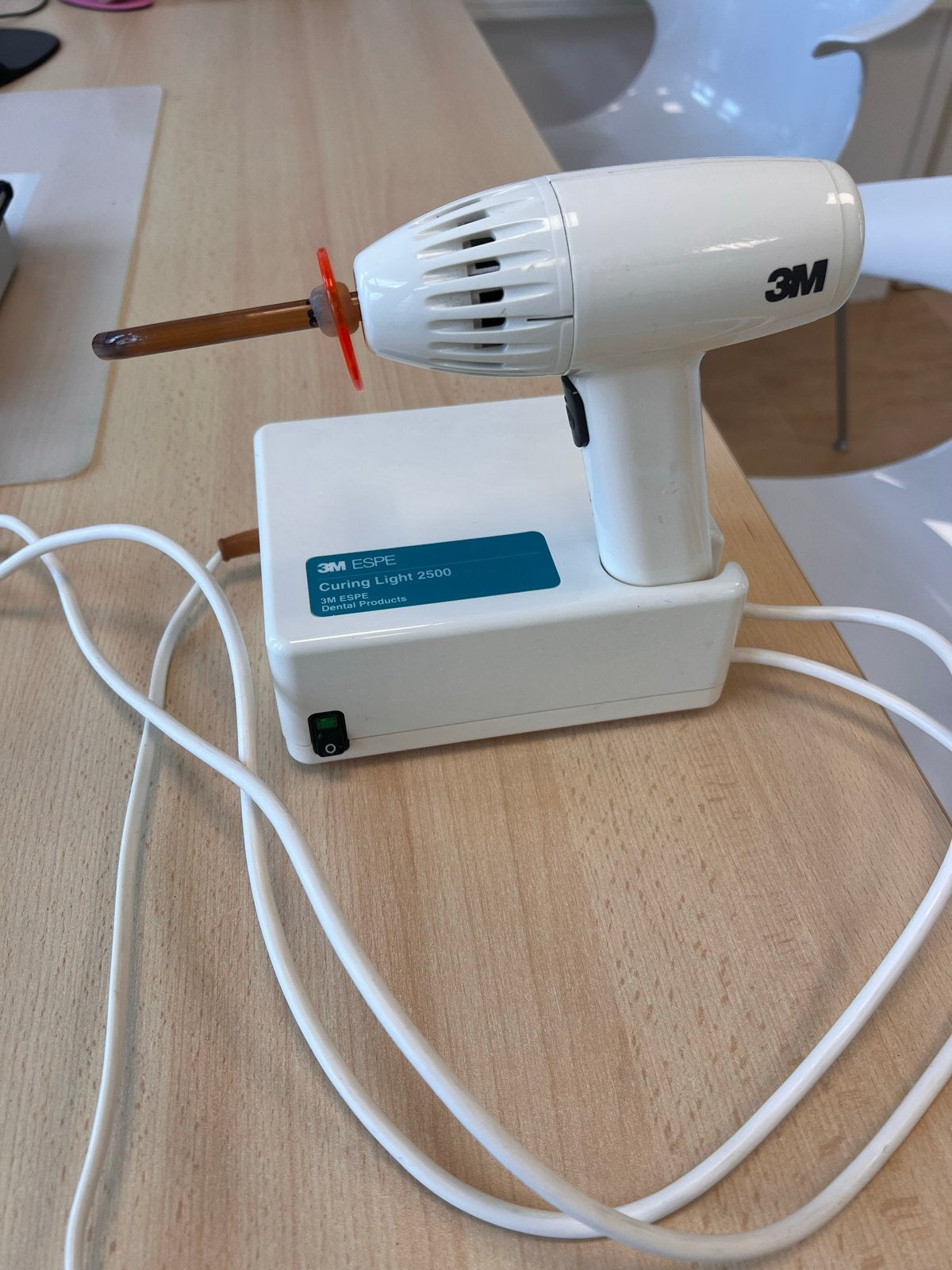 3M ESPE Curing Light 2500 Tandheelkundige Uithardingslamp, Ophalen