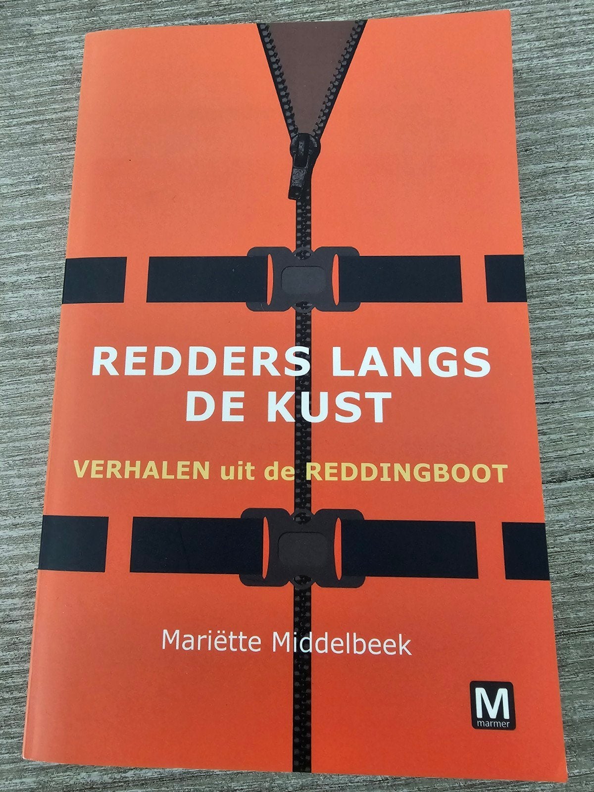 Redders langs de kust - Verhalen uit de reddingboot, Boeken, Ophalen of Verzenden, Gelezen, Mariëtte Middelbeek