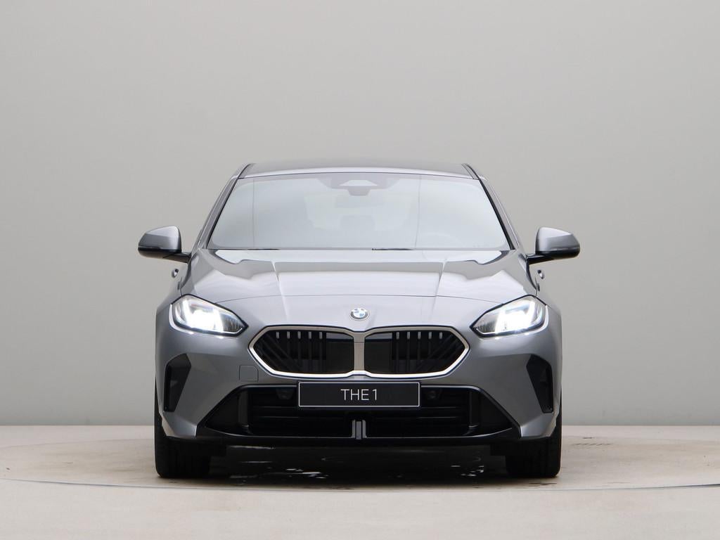 BMW 1 Serie 120 M Sport Design Edition (bj 2026, automaat), 156 pk, Met garantie (alle), Bedrijf, 19 km/l