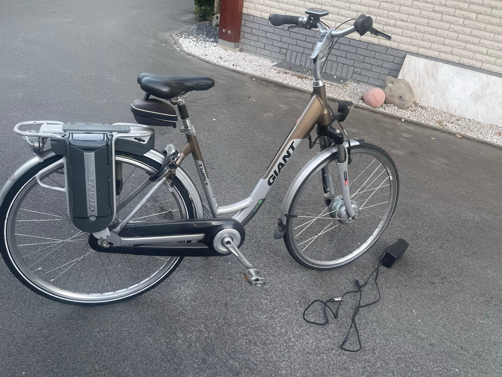 Giant Twist elektrische Damesfiets 28 inch, met 1 accu, Ophalen, Gebruikt, Giant