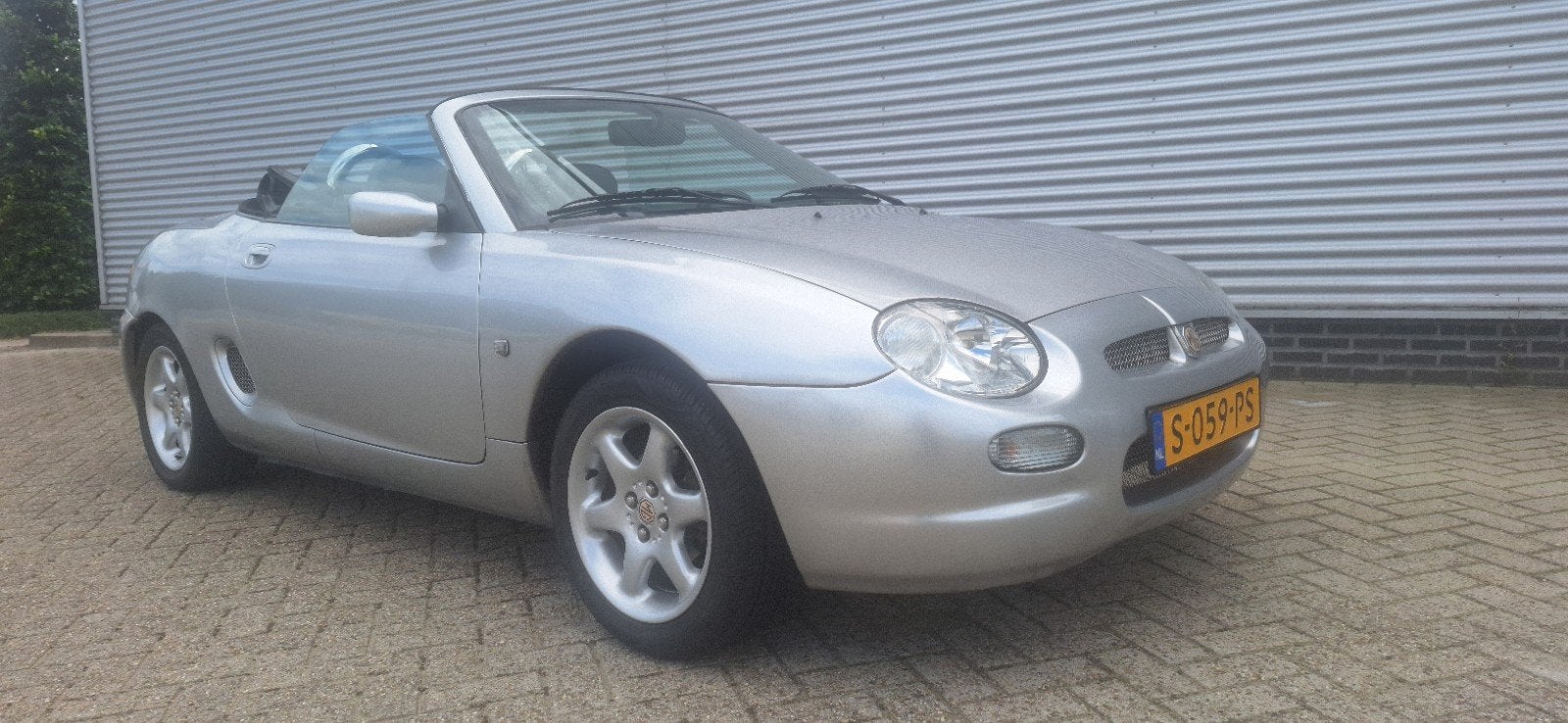 Rover MG
