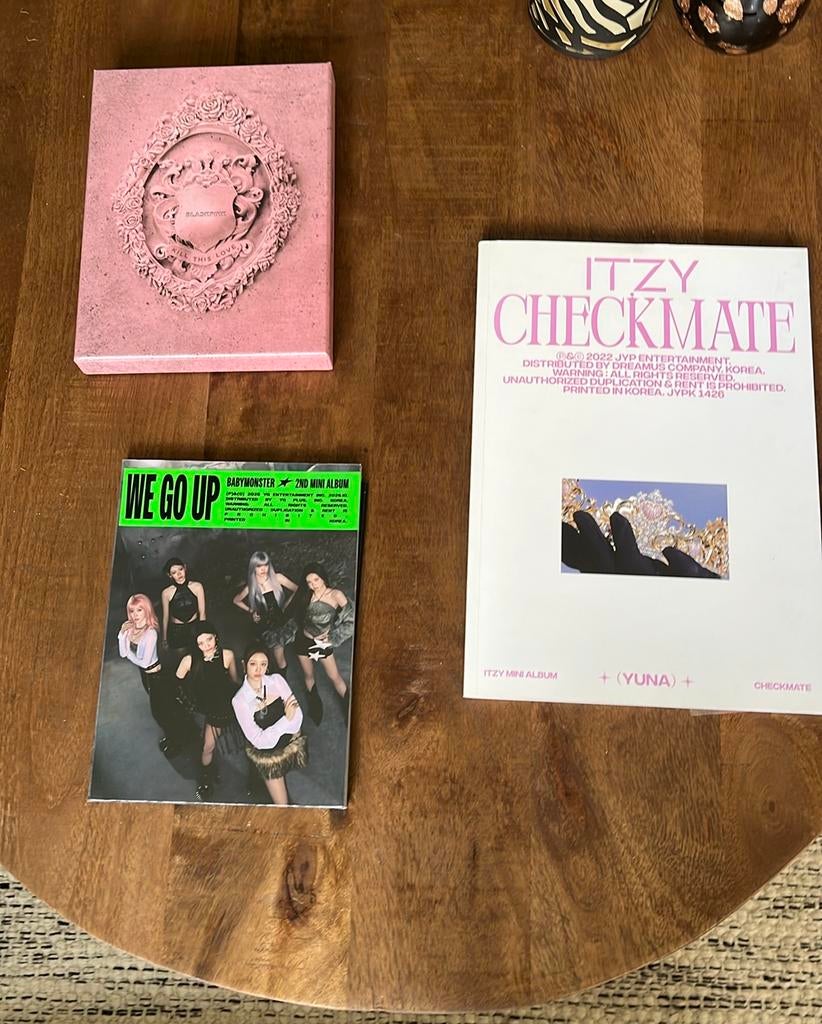 3 k-pop albums van Babymonster - Itzy - Blackpink, Cd's en Dvd's, Ophalen of Verzenden, Zo goed als nieuw, Pop
