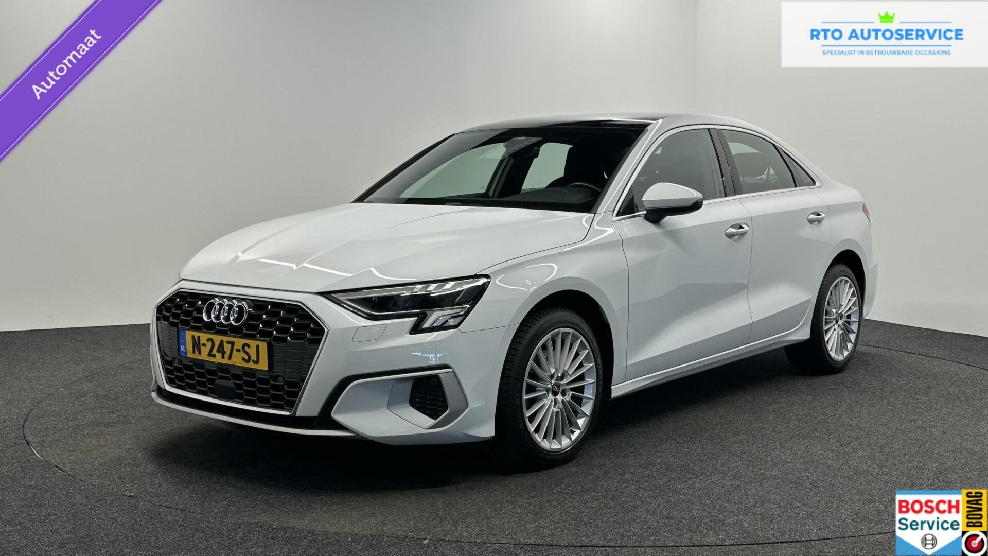 Audi A3 Limousine 30 TFSI Advanced edition|Carplay|ACC|ECC|N, Stof, Gebruikt, Met garantie (alle), Wit