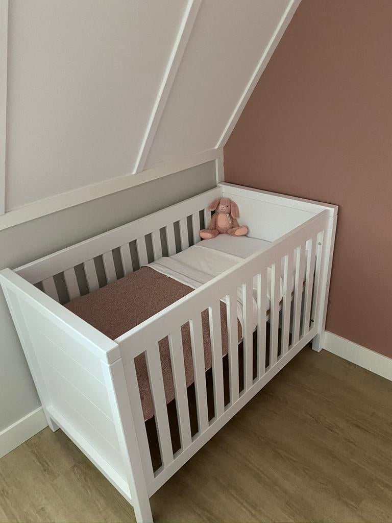 Baybed, commode + wandplank, Ophalen, Zo goed als nieuw, Jongetje of Meisje