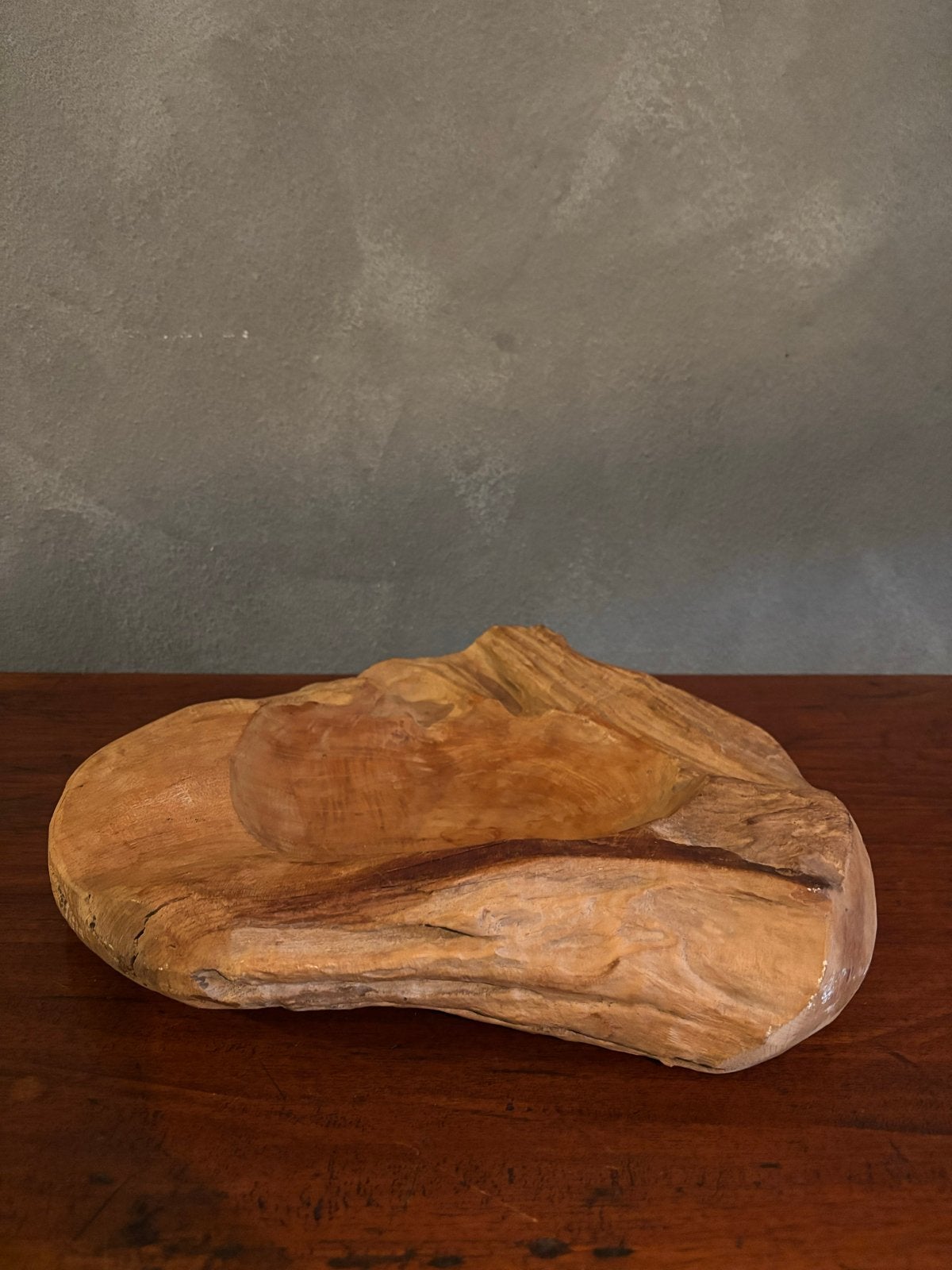 Unieke Teakhouten Decoratieve Schaal - Live Edge, Huis en Inrichting, Schaal, Ophalen of Verzenden, Zo goed als nieuw, Overige vormen