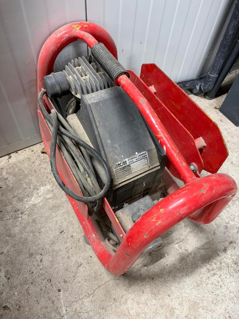 Compressor, Doe-het-zelf en Verbouw, Gereedschap | Overige machines, Ophalen, Gebruikt