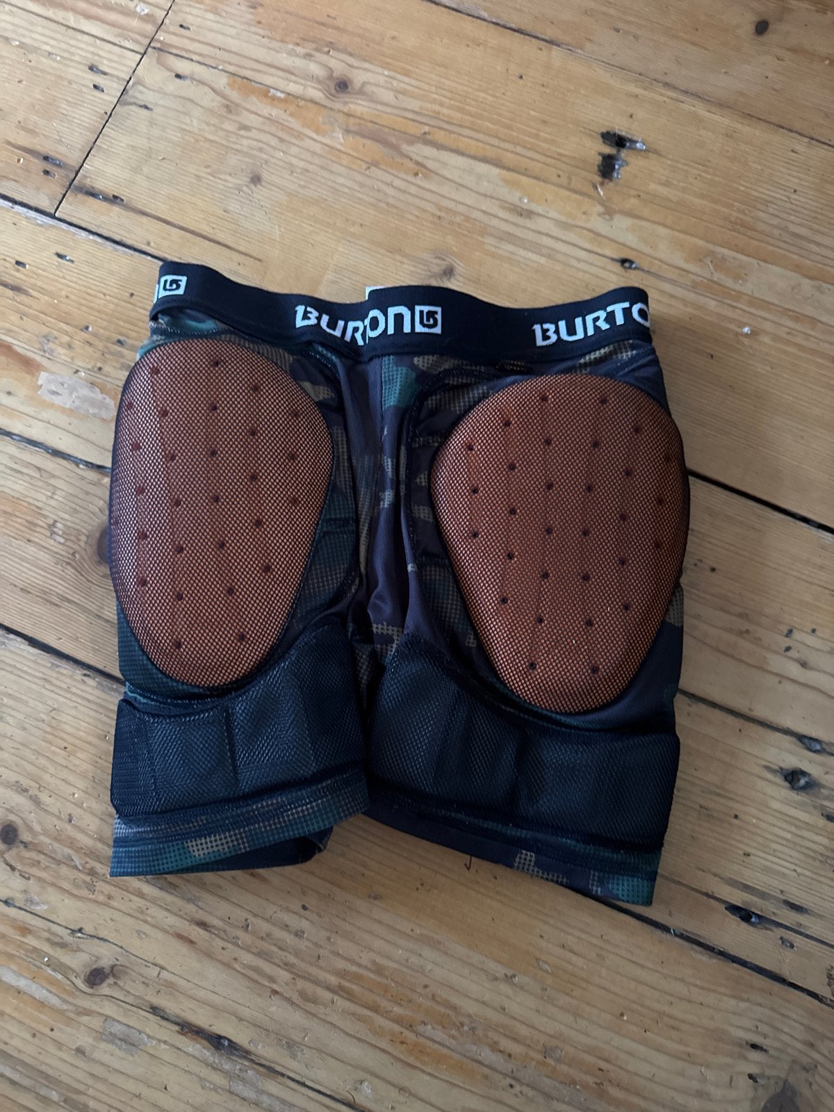 Burton Camo snowboard beschermbroekje crashpant - maat S, Ophalen of Verzenden, Zo goed als nieuw, Helm of Bescherming