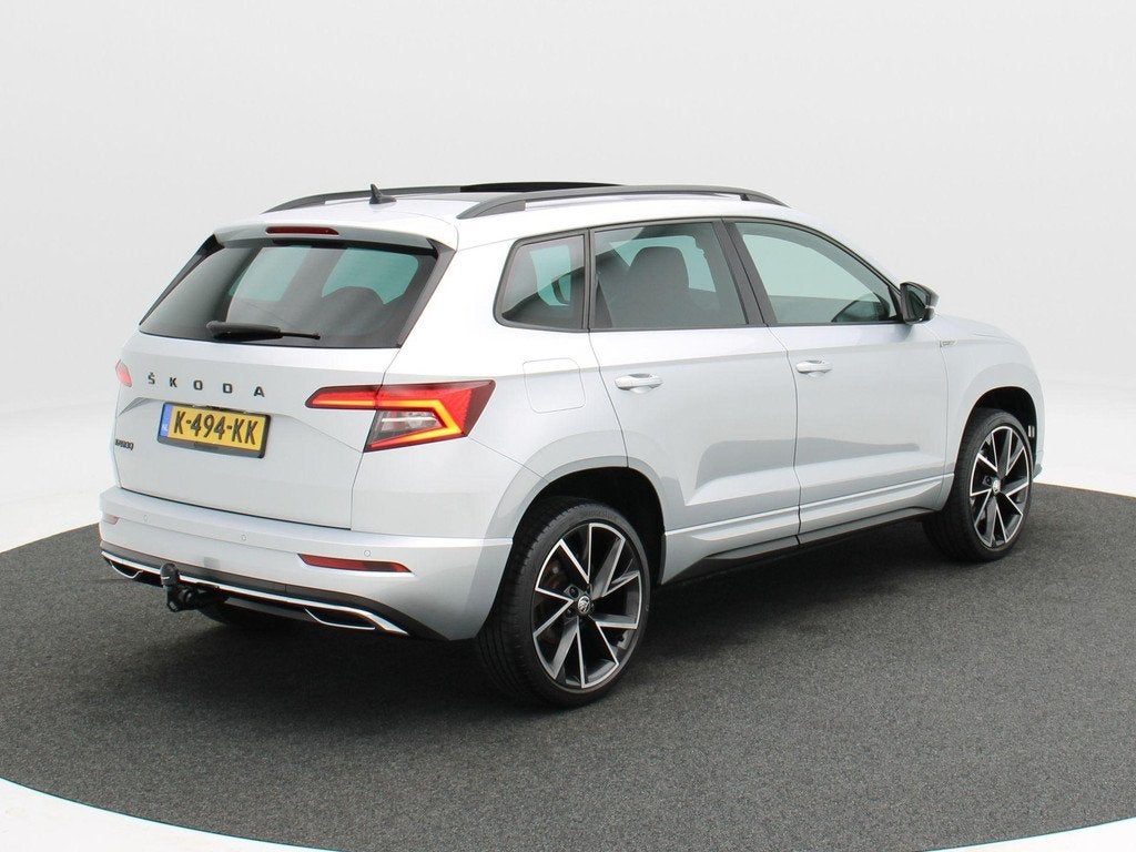Skoda Karoq 1.5 TSi 150 Pk Automaat Sportline Business | Pan, Stof, 4 cilinders, 150 pk, 690 kg