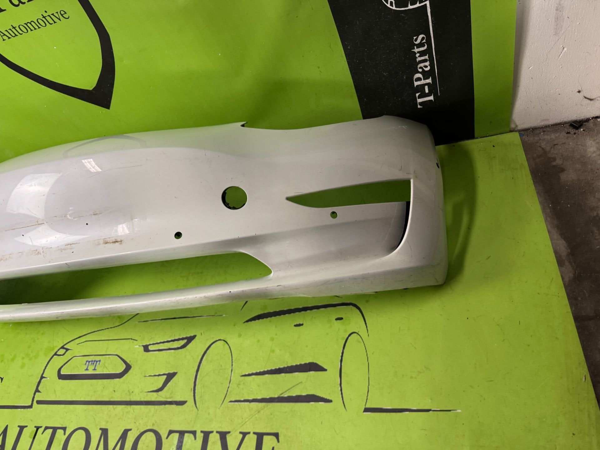 Foto 3 van tesla model 3 voorbumper bumper