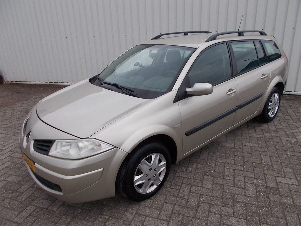 Renault Mégane Grand Tour 1.4-16V Authentique LPG G3 ( EXPO, Voorwielaandrijving, Stof, Gebruikt, Zwart