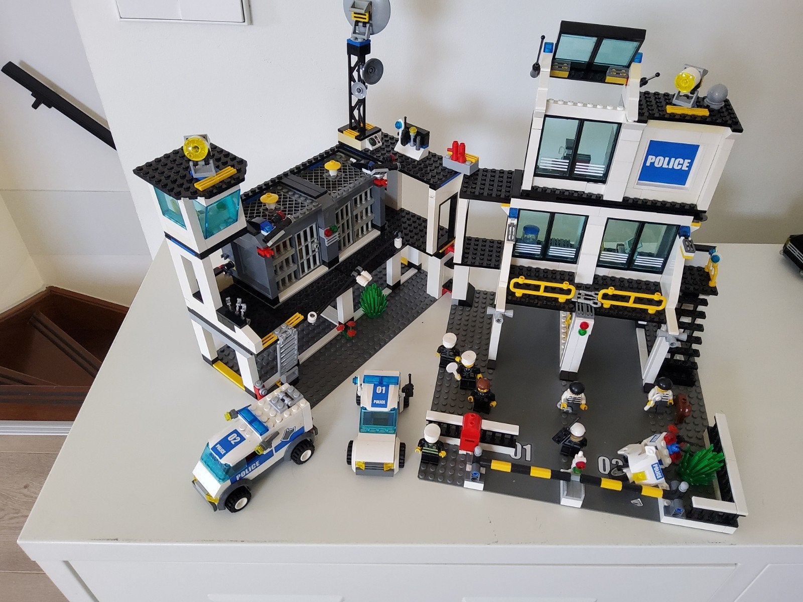 Lego City 7744 Politiebureau Compleet met Boekjes, Lego, Ophalen of Verzenden, Compleet, Complete set