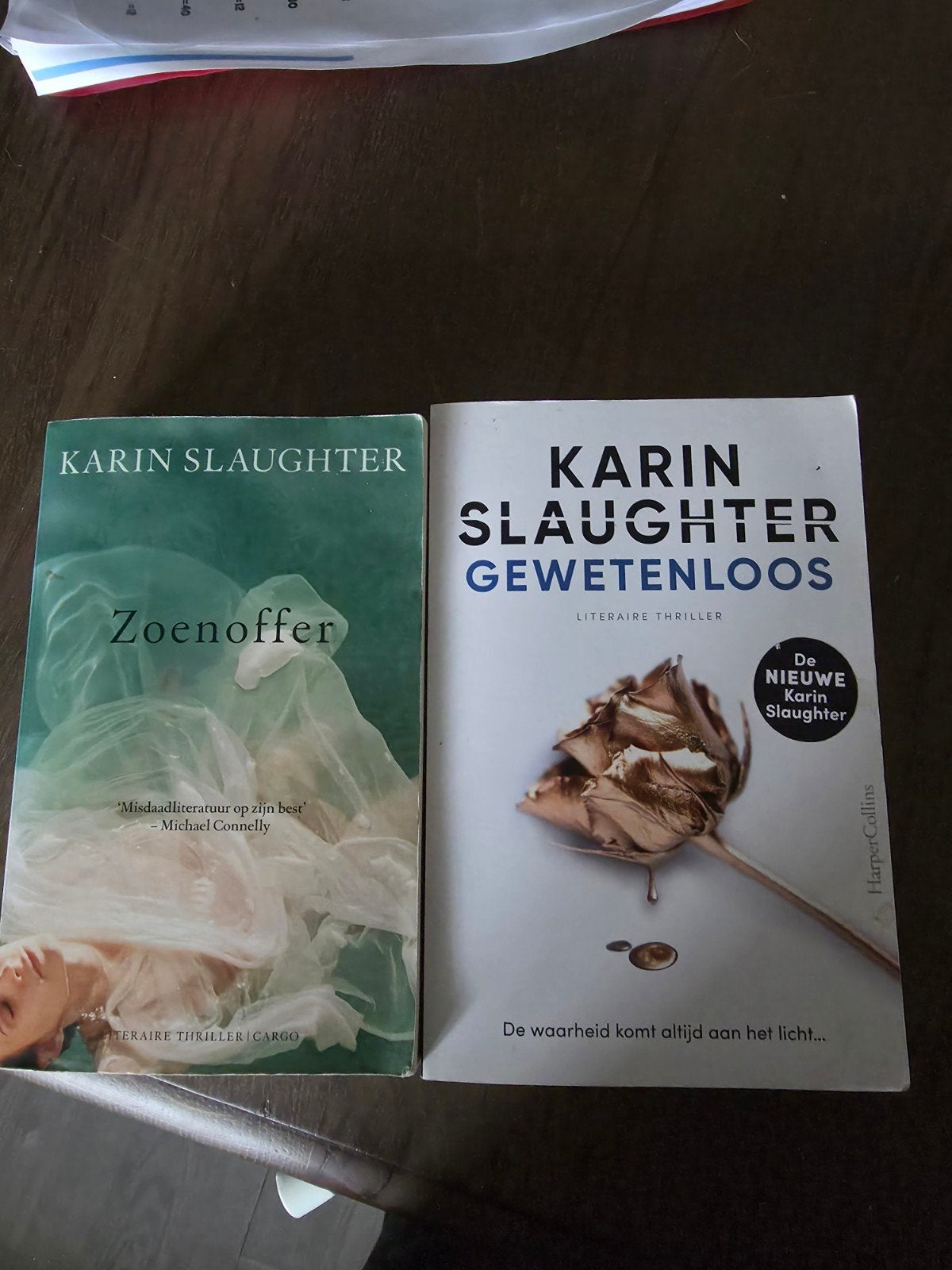 Karin Slaughter - Zoenoffer & Gewetenloos (2 boeken), Boeken, Ophalen of Verzenden, Gelezen, Karin Slaughter, Amerika