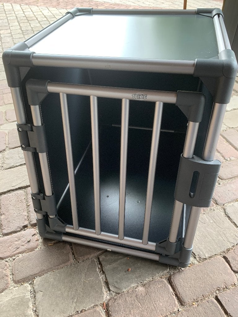 Vervoersbox hondenbench Tirixie nette staat maat S/M te koop, Ophalen, Zo goed als nieuw