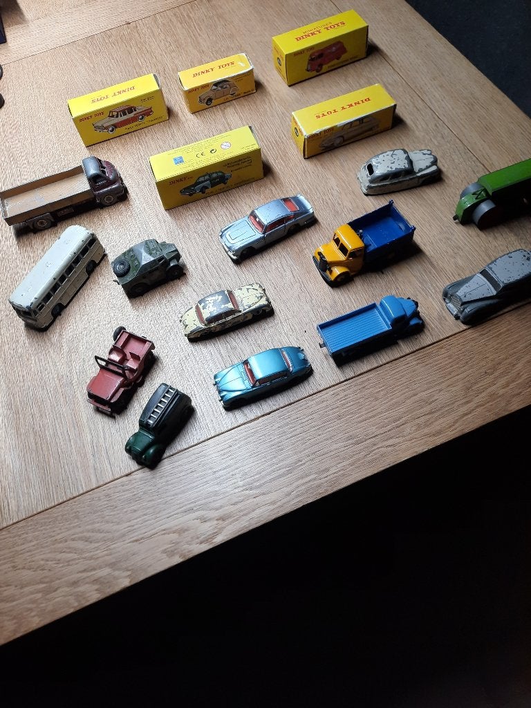 Dinky Toys. 18 stuks. Los of als geheel, Ophalen of Verzenden, Gebruikt, Auto, Dinky Toys