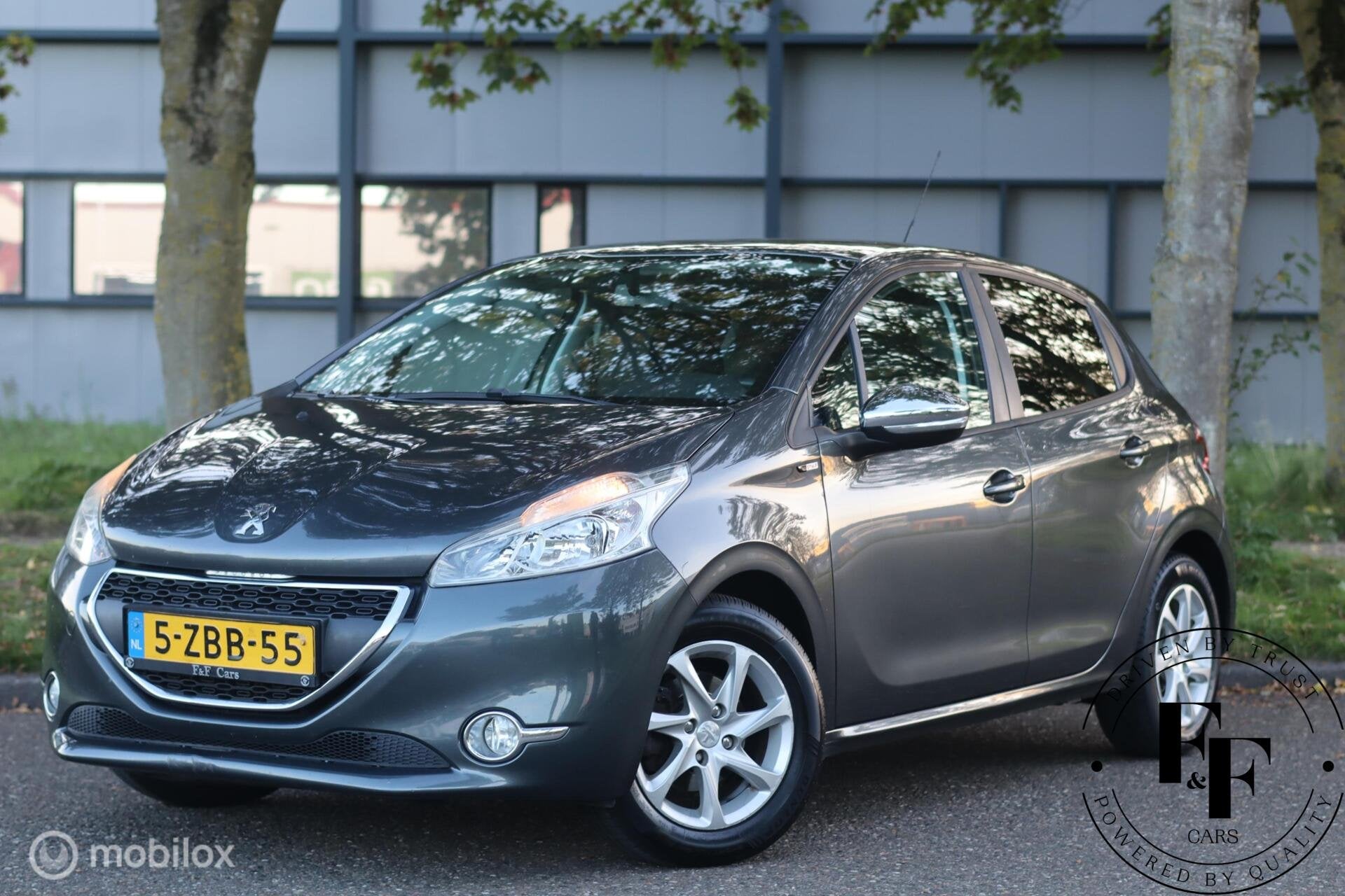 Peugeot 208 1.2 PureTech Blue Lease|NAP|Navi|Cruise|PDC, Voorwielaandrijving, Stof, Gebruikt, 1199 cc