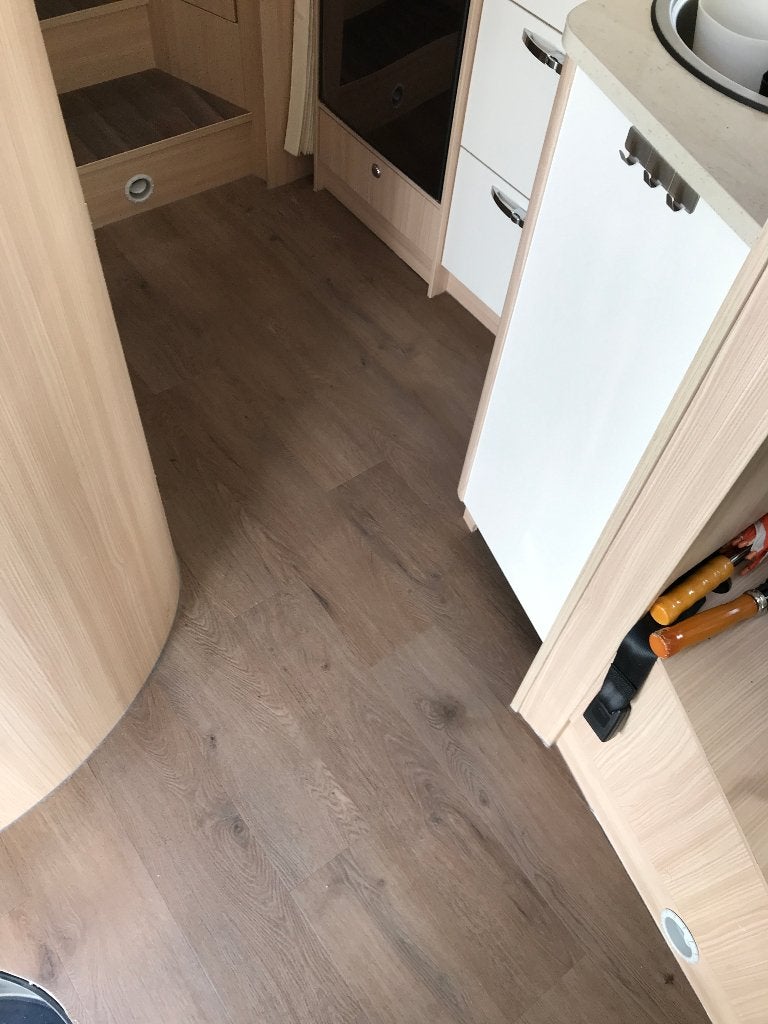 Vloerreparatie bij Campers ( Burstner, Hymer, Knaus, Etc. ), Interieur