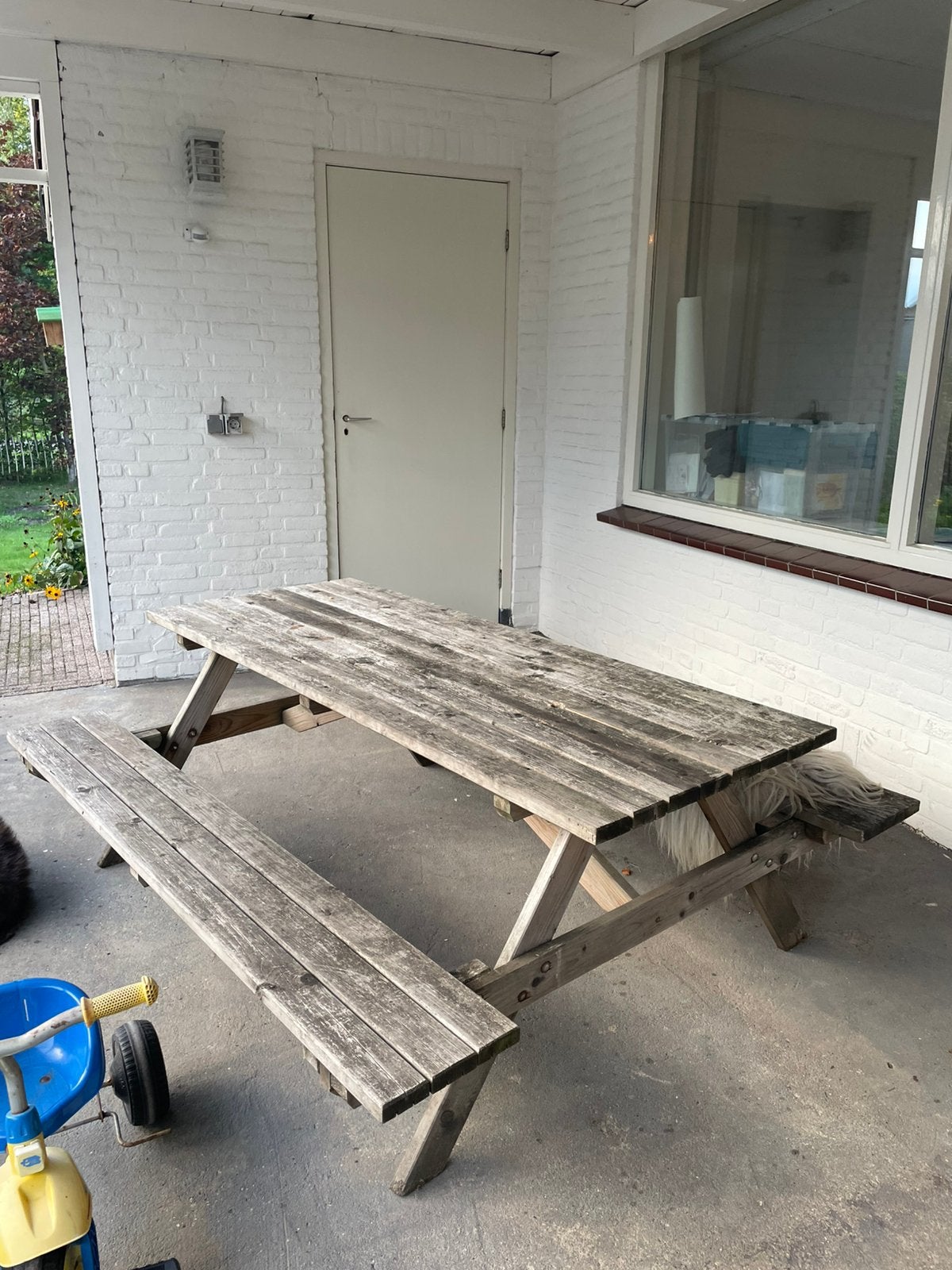Gratis op te halen picknicktafel, Tuin en Terras, Ophalen, Gebruikt, Rechthoekig, Hout