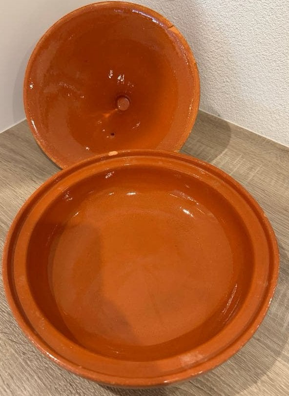 Tajine met lichte beschadiging, Gebruikt, Tajine, Steen/keramiek, Overige merken