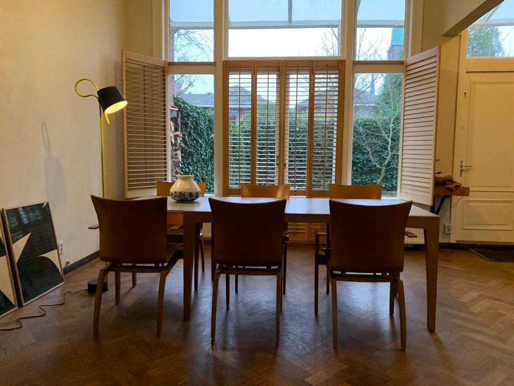 Prachtige design eetkamerset van Hugo de Ruiter voor Leolux, Ophalen, Gebruikt, Overige kleuren, Overige materialen
