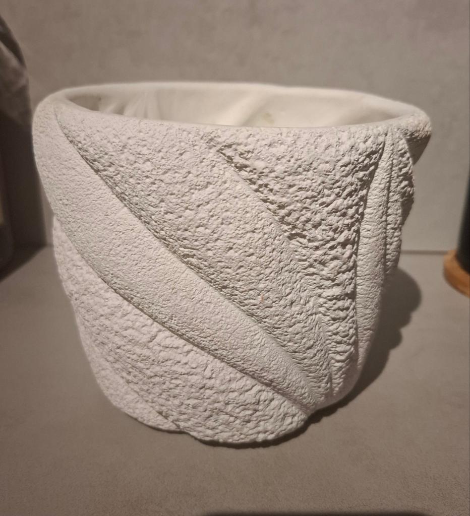 Ecru witte met structuur stenen bloempot, Tuin en Terras, Steen, Rond, Binnen, Ophalen of Verzenden