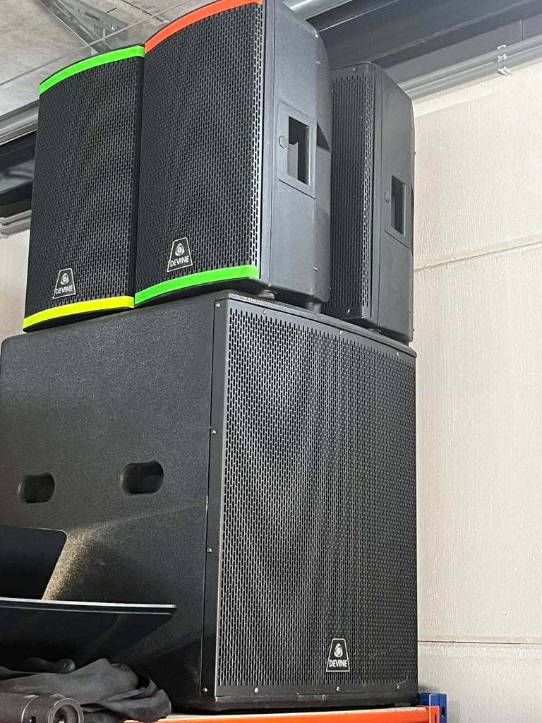 Devine onyx set, Gebruikt, Complete surroundset, 120 watt of meer, Ophalen