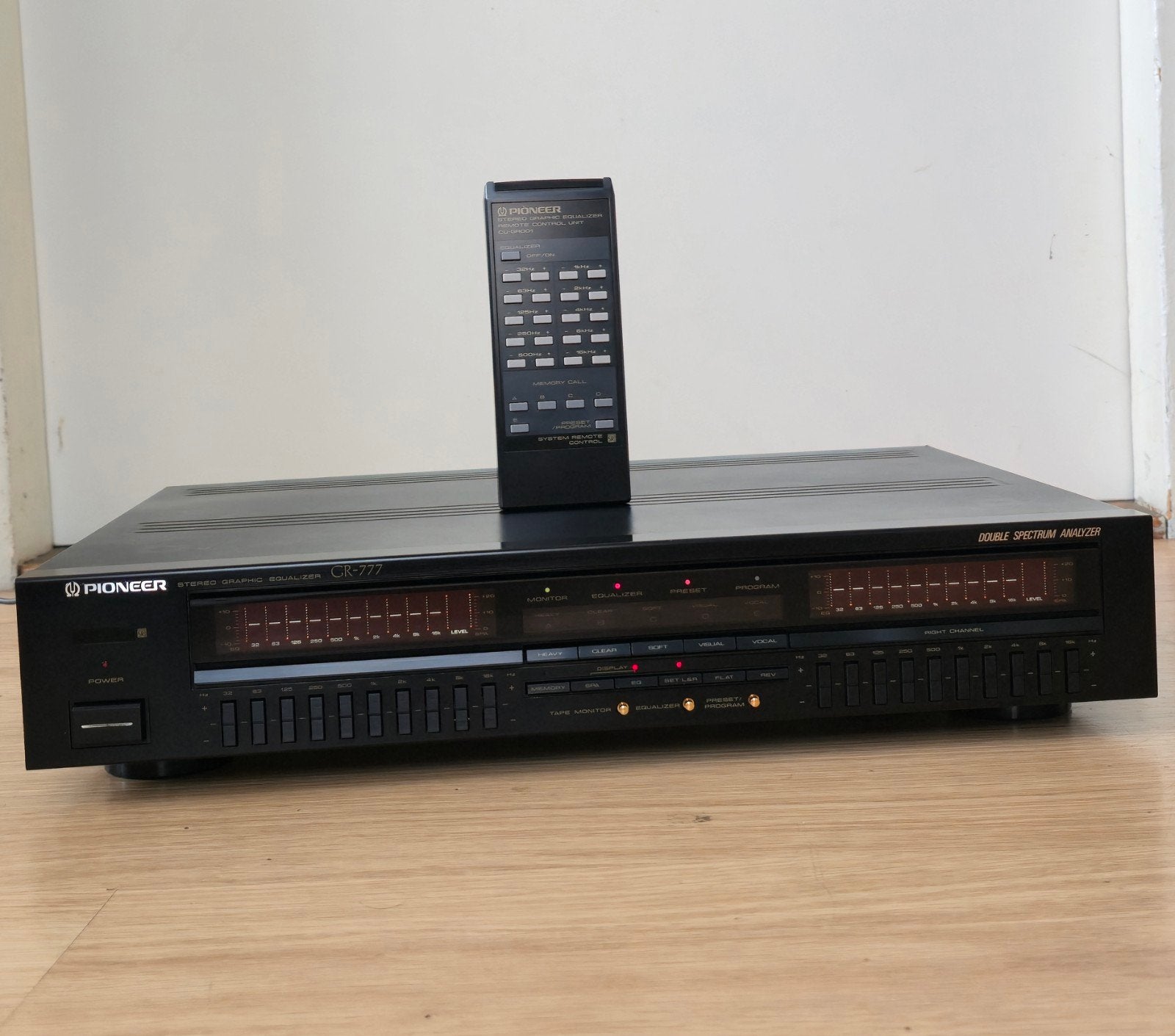 Pioneer GR-777 perfect staat, Ophalen of Verzenden, Zo goed als nieuw, 120 watt of meer, Pioneer