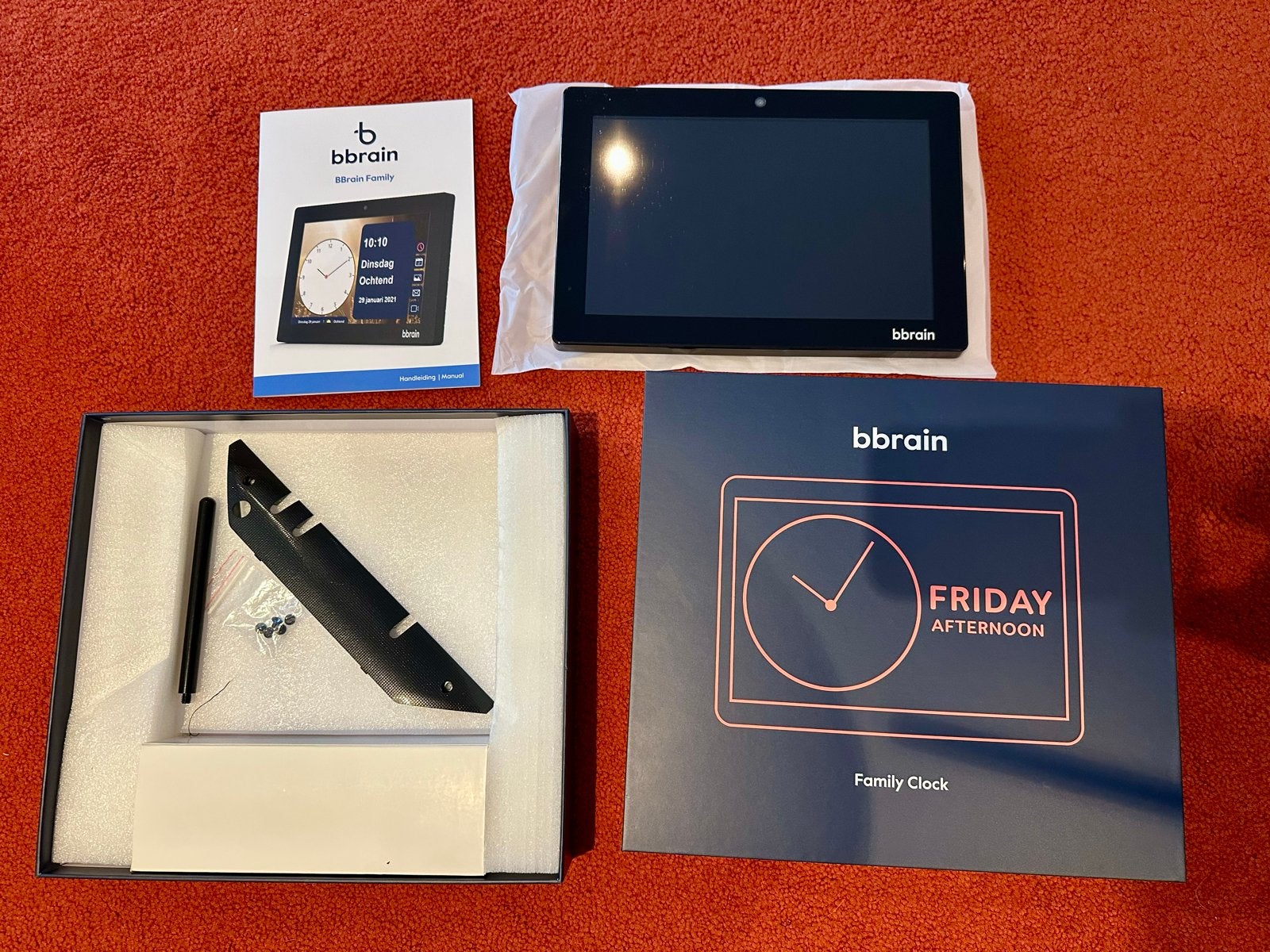 Bbrain Family Clock - Digitale Klok voor Ouderen, 10 inch, Usb-aansluiting, Ophalen of Verzenden, Zo goed als nieuw