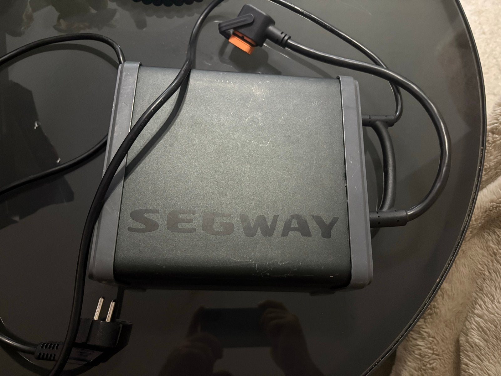Originele Segway Acculader 1080W voor Elektrische Scooter, Fietsen en Brommers, Zo goed als nieuw