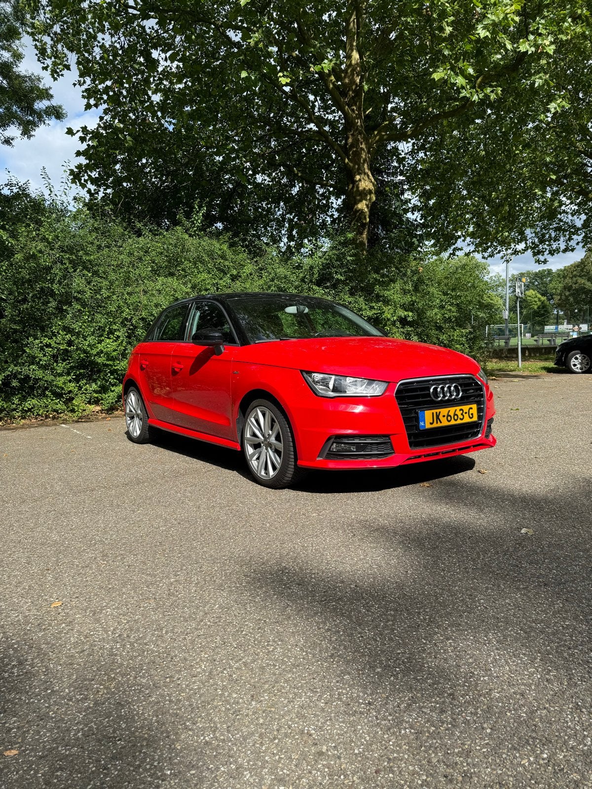 Audi A1 1.0 Tfsi S-Line 70KW Sportback 2015 Rood, Auto's, Audi, Particulier, A1, ABS, Airbags, Airconditioning, Bluetooth, Boordcomputer