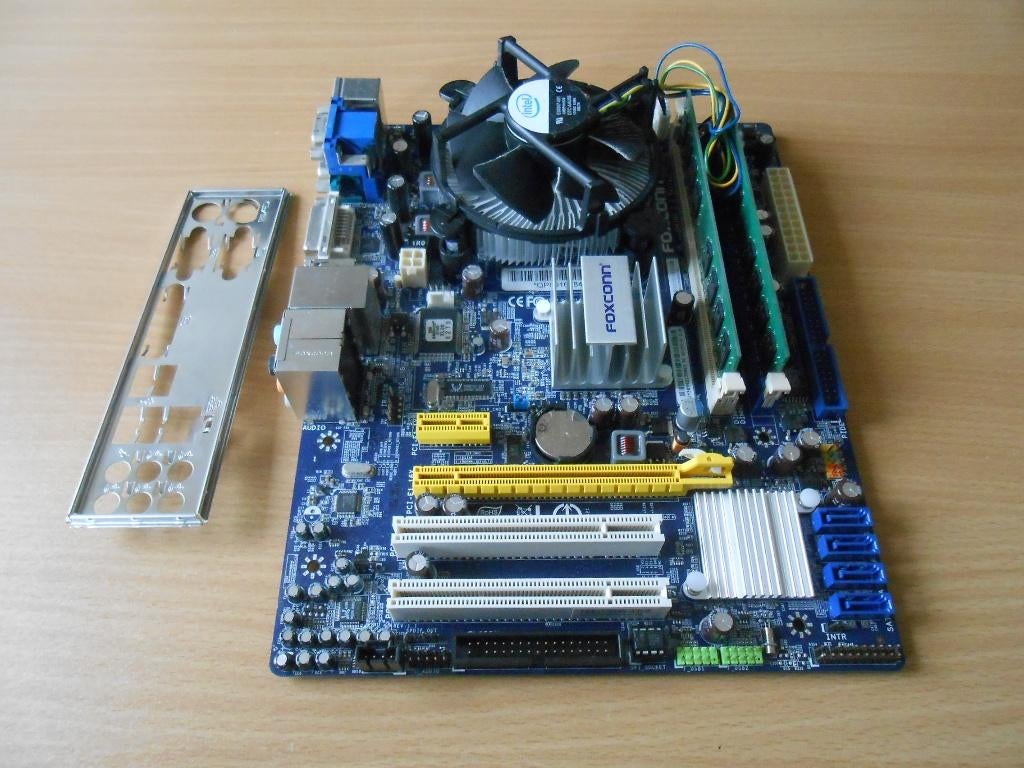 Downgrade setje, Computers en Software, Moederborden, Ophalen, Gebruikt, Socket 775, Intel