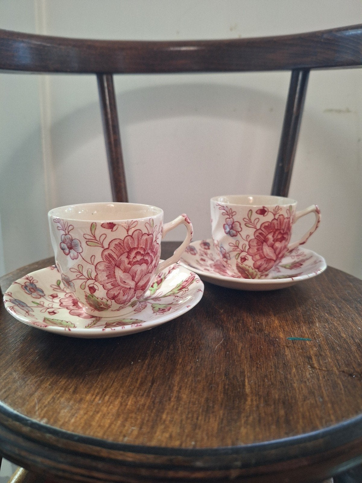 2 Johnson Brothers Rose Chintz espresso kop en schotels set, Ophalen of Verzenden