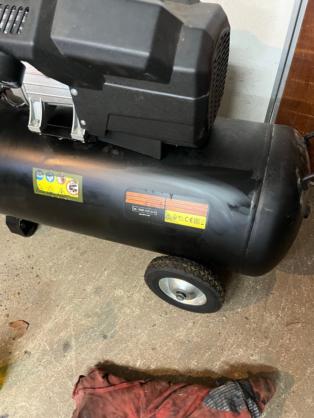 Kibani Compressor 3.0 PK - Motor is los, Ophalen, Mobiel, Gebruikt, 800 liter/min of meer