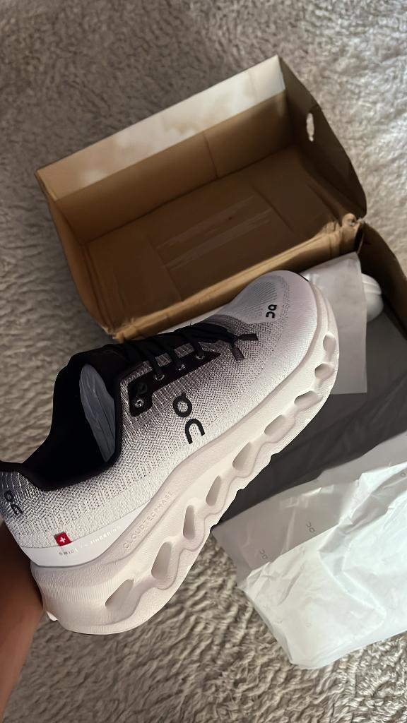 On running cloud schoenen, On running, Nieuw, Ophalen of Verzenden, Sportschoenen