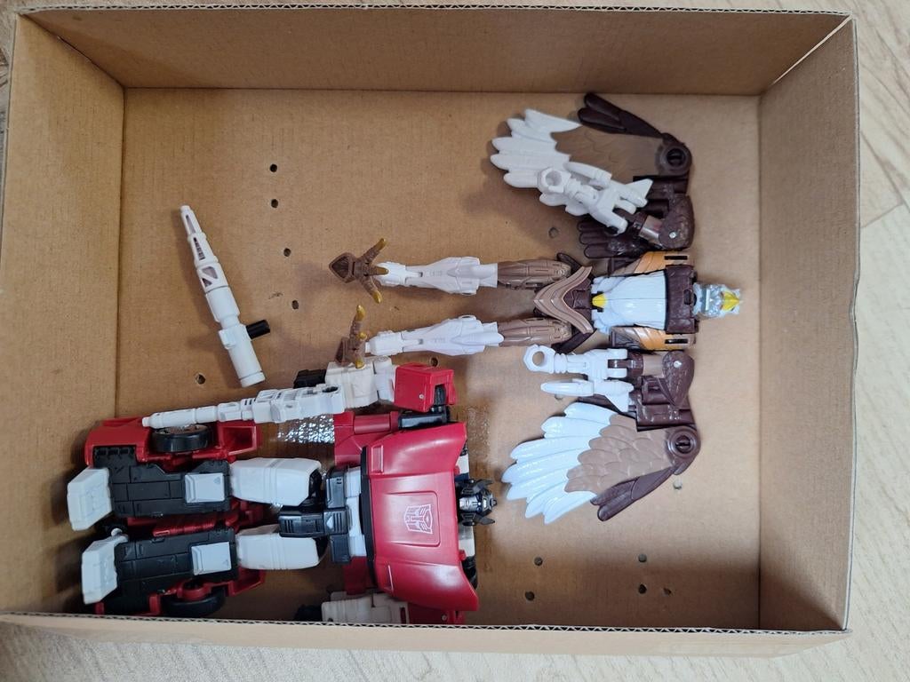 Transformers Kingdom Skywarp & Sideswipe, Verzamelen, Transformers, Overige generaties, Ophalen of Verzenden, Zo goed als nieuw