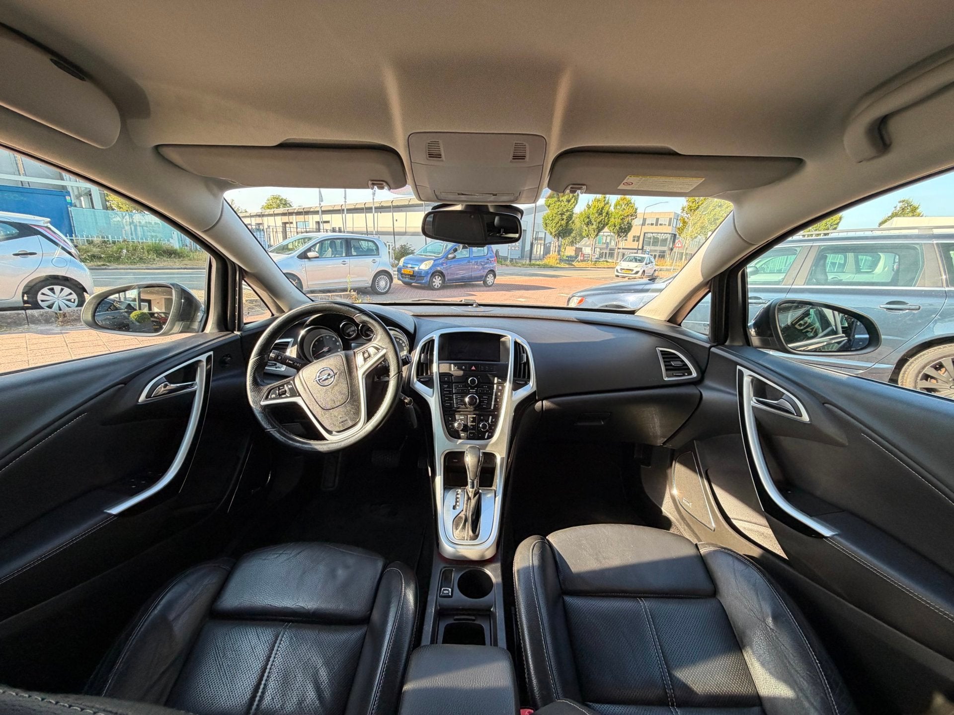 Opel Astra 1.6 Turbo Sport AUT|Leder|NAVI|Cruise|Trekhaak, Auto's, Opel, 730 kg, Gebruikt, 4 cilinders, Zwart