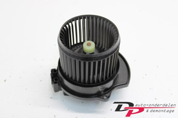 Kachel Ventilatiemotor van een Toyota IQ, Auto-onderdelen, Gebruikt, -, -, Ophalen of Verzenden